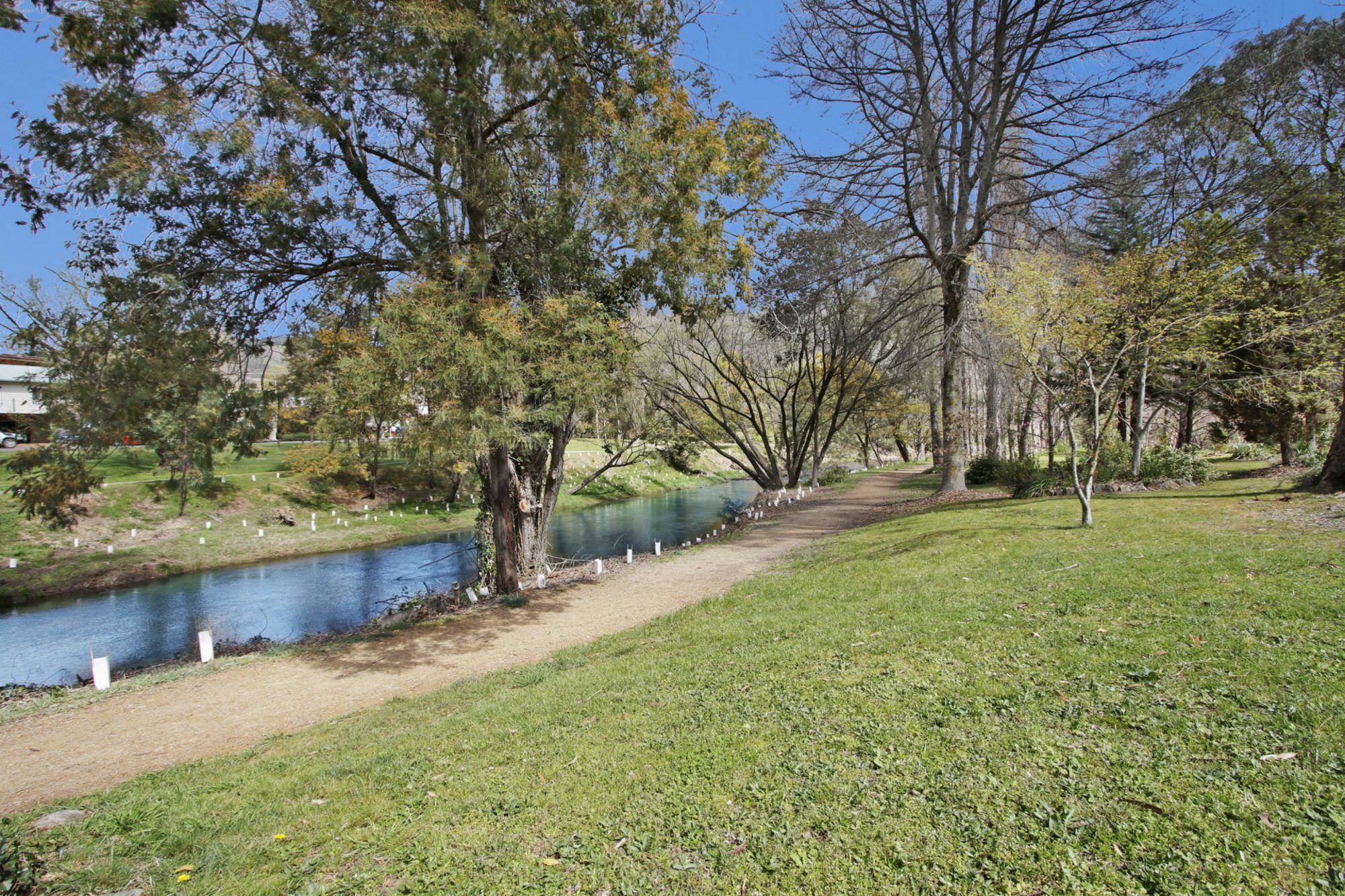 Snowstream Riverside - Unit 3 Apartment *